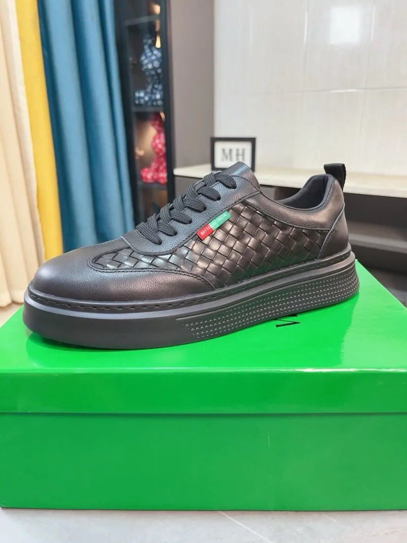 Men's men's shoes 💰500🌸🌸[bv~Bottega Veneta] 2024 classic spring and autumn trend models are on the market. The same style as the official website. Counter quality [strong][strong][strong] Selected first-layer cowhide woven, high-end atmosphere, silk cowhide lining, super cost-effective model. Original wear-resistant outsole. Fine workmanship. The upper layer of materials is used. The quality is visible. Hurry up and get started. Shoe sizes 38 to 44